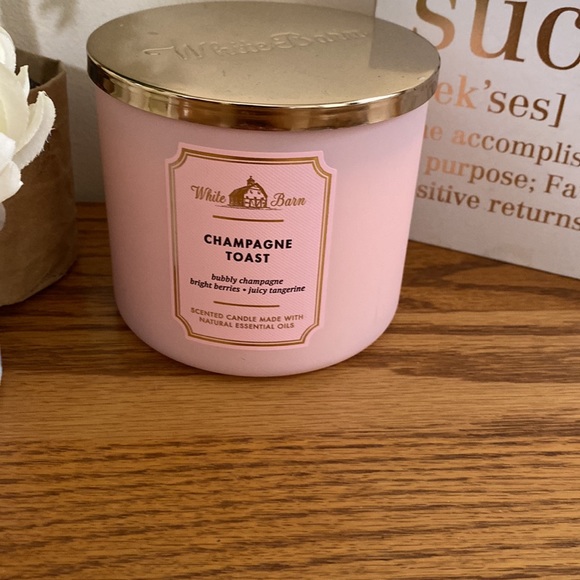 White Barn Other Nwt White Barn Champagne Toast Candle Poshmark